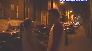 Slutty Vivien meets a guy in the street to have sex with him