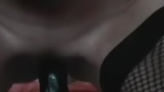 Zicken Pussy rides Big black Dildo squirt
